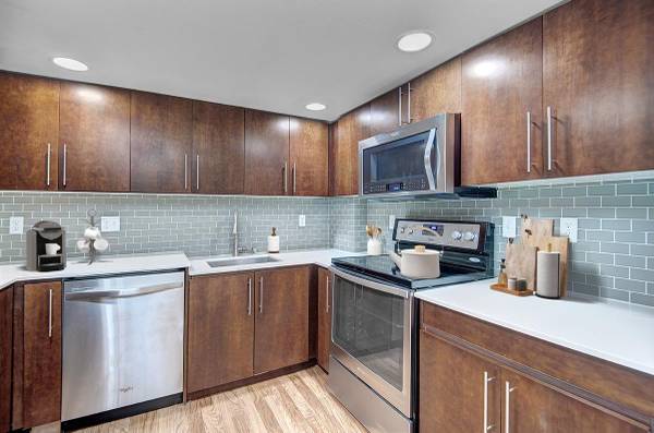 $271,712 / 1br - 713ft2 - Lake Union- Ready to tour 1 bedroom! Call us today for a tour (South Lake Union)63862289169667120