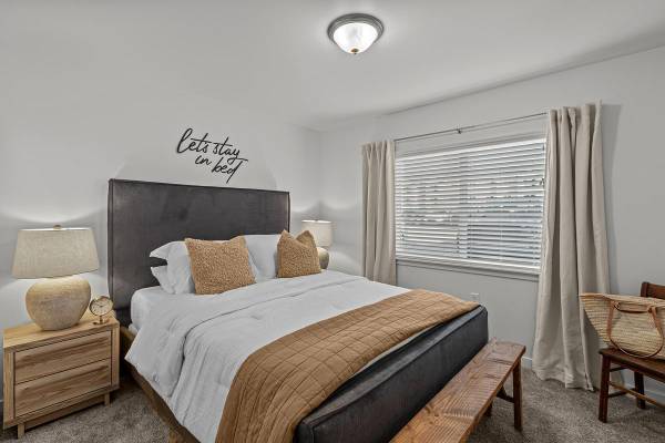 $1,880 / 2br - 905ft2 - Quartz Countertops, Pantry/Linen Closet, Parcel Room (Richland)63697300571009124