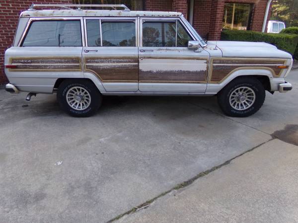 1988 jeep grand wagoneer 5.9 v8 (155K)mi runs&drives needs restoration - $6,995 (riverdale)63621024168193121