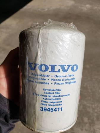 New Volvo 3945411 Coolant Filter 1