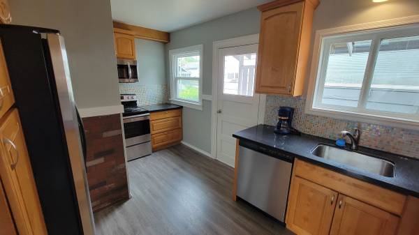 $760 / 8br - 160ft2 - Wallingford area! Walking distance to UW campus. (98105)64031136980867124