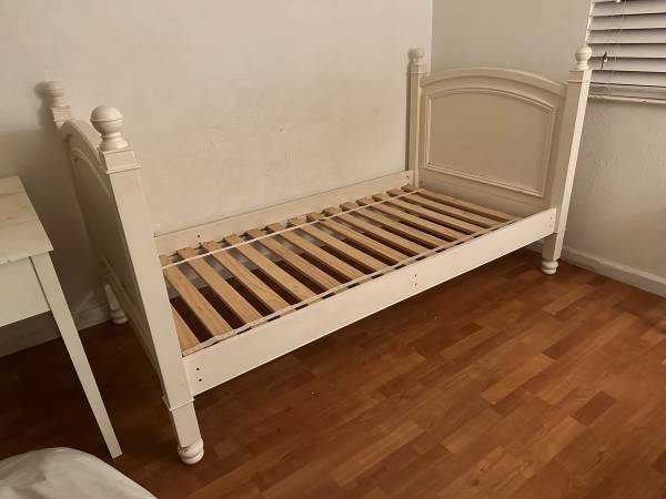 Kid Craft Bed Frame - twin size, white 1