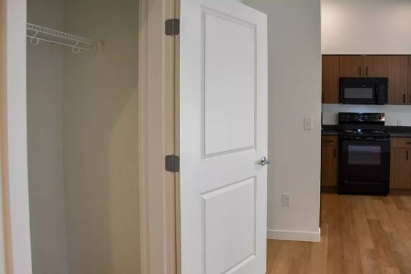 $2,451 / 3br - 1186ft2 - Ready to make a move? Our 3 BR, 1186 Sq Ft is calling. (Des Moines)63659695926403122