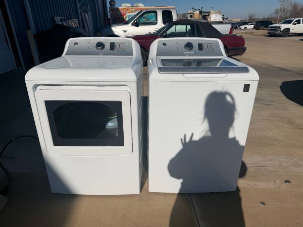 GE XL Topload washer Dryer 1
