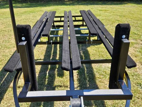 TODAYS SPECIAL!  --- 22 and 24ft  Tandem Axel Pontoon / Tritoon - $3,295 (Knoxville, TN 37924)63470661337475122