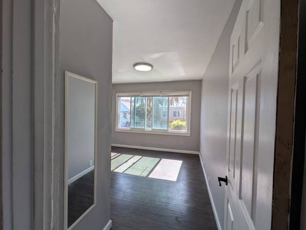 $1,000 / 1br - 138ft2 - ****  walk to BART ideal for SFSU students/working professionals (daly city)63695878126593123