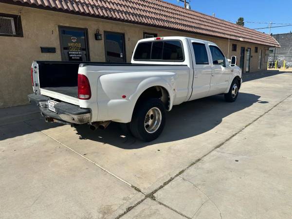 2006 Ford F350 Super Duty Crew Cab, 164050 millas - $15997,00 (Lancaster)63470042849921124