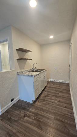 $750.00 / 2br - 550ft2 - 2 Bedroom/ 1 Bathroom near parks and lake63754856376323122