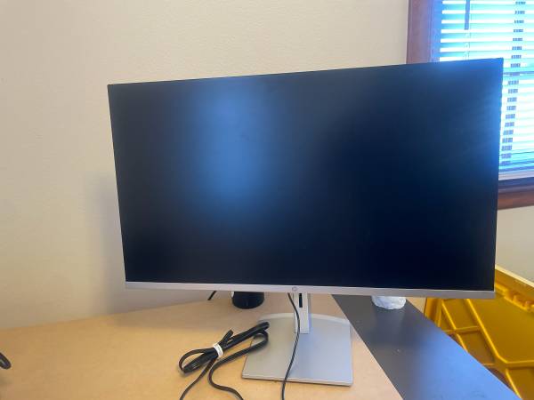 HP 27 inch monitor 1