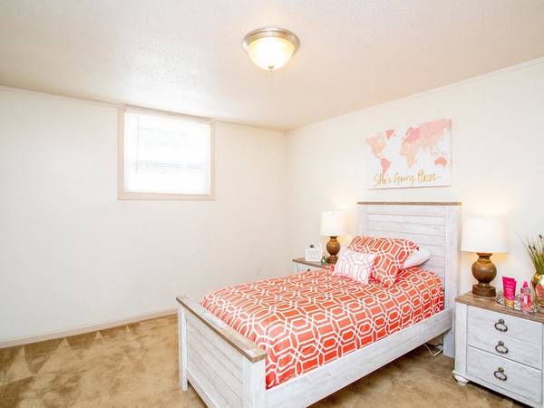 $895 / 1 hab - 512 pies² - 1 bañ/1 bañ, alfombra, ¡ubicado en Bloomington!634800948888331222