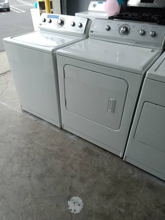 Electric Maytag washer dryer set 1