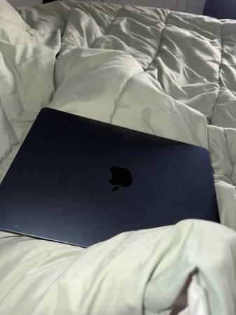 Macbook Air M2 2022 1