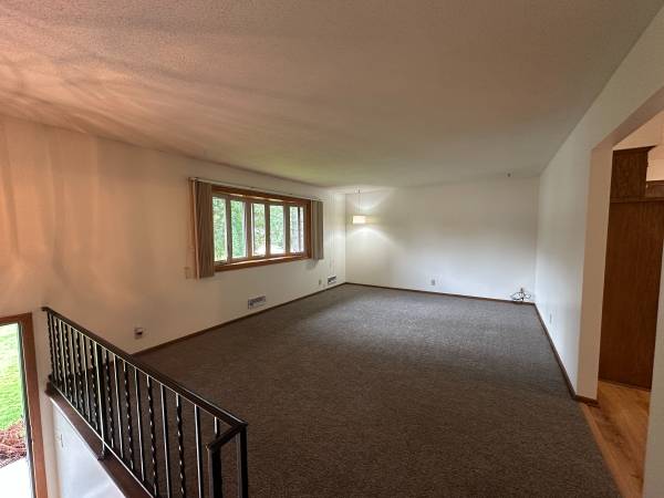 $1,750 / 2br - 1288ft2 - Dúplex en alquiler: 9350 Syndicate Ave (Circle Pines)63868704455939121