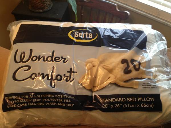 Serta Wonder Comfort Standard Bed Pillow set of 2 (new) 2 1