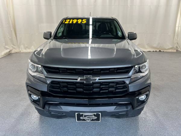 2022 Chevrolet Colorado LT 4dr - Photo 2