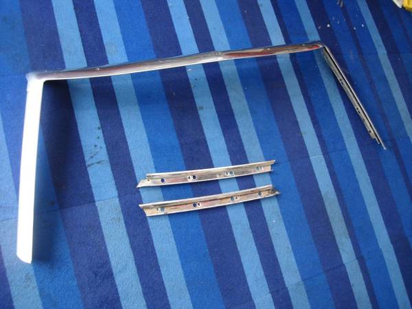 Mopar Dodge Plymouth '68 - '70 Convertible Windshield Frame Trim Mold 1