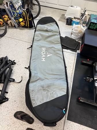 Roam Surf 8'6 - 3 Board Travel Coffin Bag 1