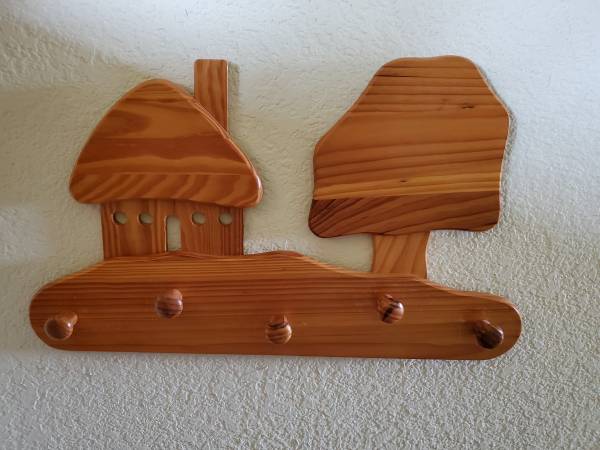 HAT AND COAT HANGER 1