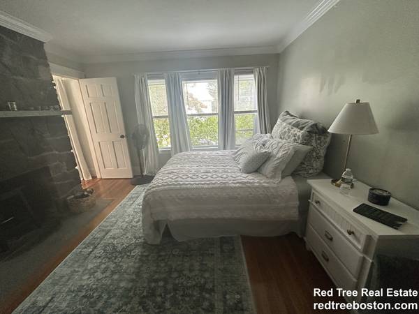 $8,000 / 5br - Expansive 3000 sq ft 5 bed in Newton w/ laundry in unit, parking!!63802096912387123