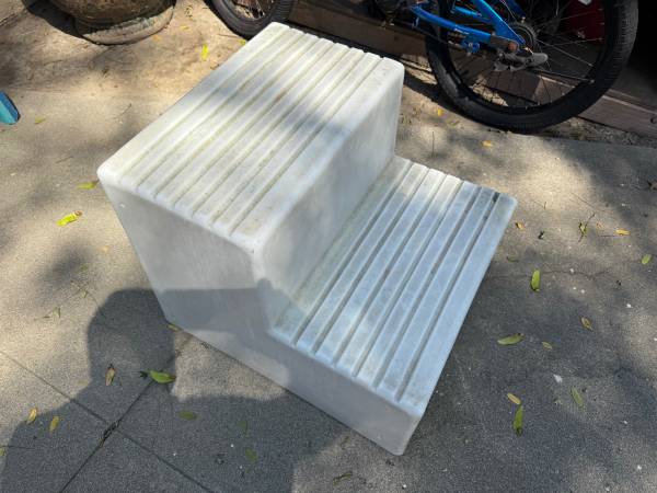 *** Dock Steps *** 1