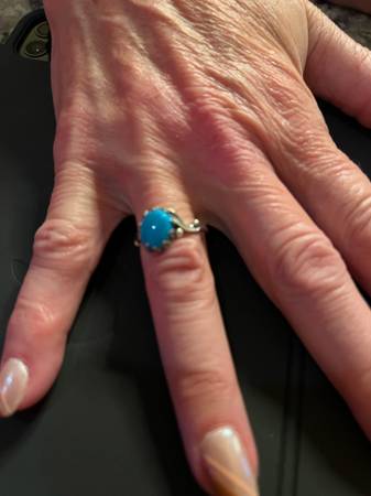 Ring, Turquoise And Sterling Silver Size 9 1