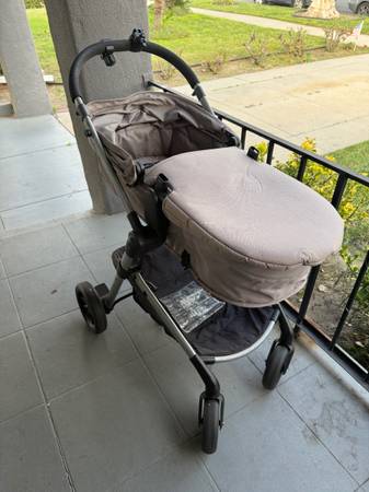 Fold up Baby Stroller 1