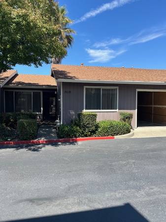 $2,900 / 2br - 994ft2 - Beautiful 2 Bedroom 1.5 Bath Condo In Castro Valley (Castro Valley)63851971062403120