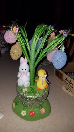 Avon Fiberoptic Easter Tree 1