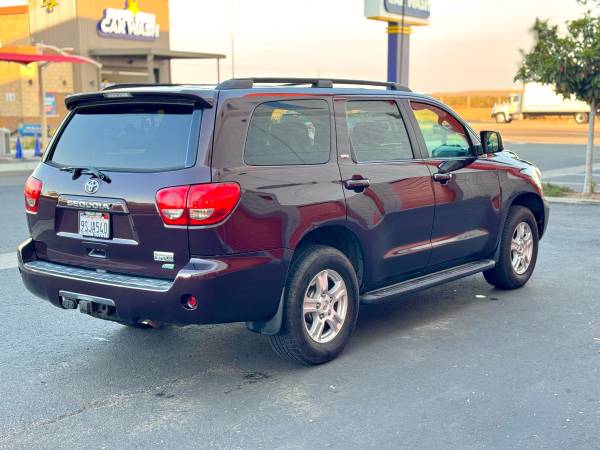 2013 Toyota Sequoia 4x4 - $16,300 (San Diego)63470056251137122