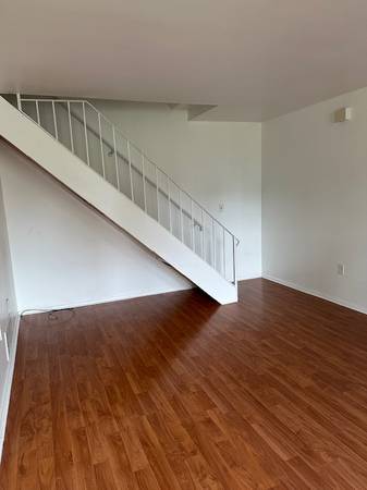 $1,390 / 2br - 850ft2 - Beautiful 2BR Condo with 1Car attached garage (Novi)63937876737923122
