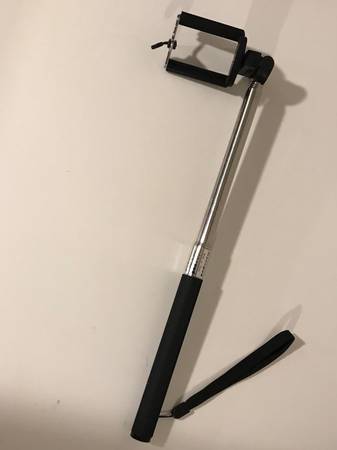 Smartphone/Camera Extendable Handheld Monopod 1