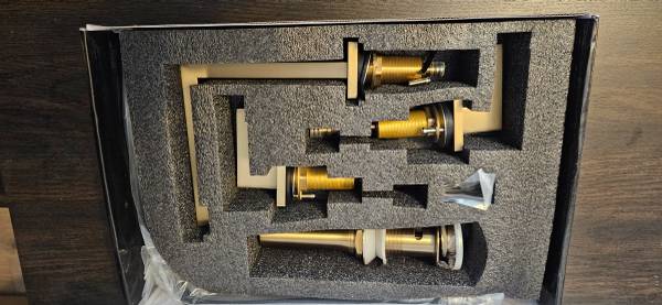 Bathroom Faucet 8" 1