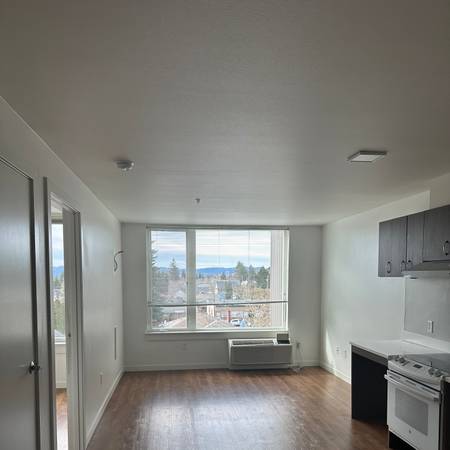 $1,115 / 1br - 468ft2 - Located in Portland, Bike Racks, 1bd 1ba (8118 SE Division St, Portland, OR)64038877440897124