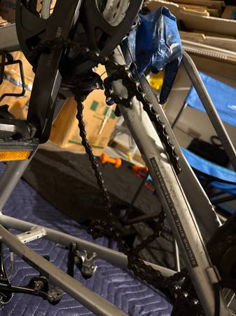 Untangle bicycle chain & place rear wheel (Signal Hill)64658430240515120