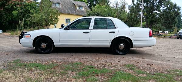 2008 Ford Crown Victoria - $8.000 (Olympia)63482647476483121