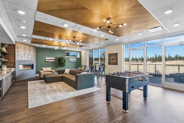 $2,199 / 2br - 1049ft2 - Spacious 2-Bedroom at The Nest  Heart of Bend Living! (Oregon State Cascades)63839293735683120
