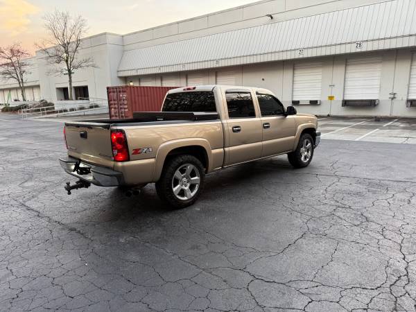2005 chevy silverado 1500 Z71 - $10,200 (Norcross)63620379235459123