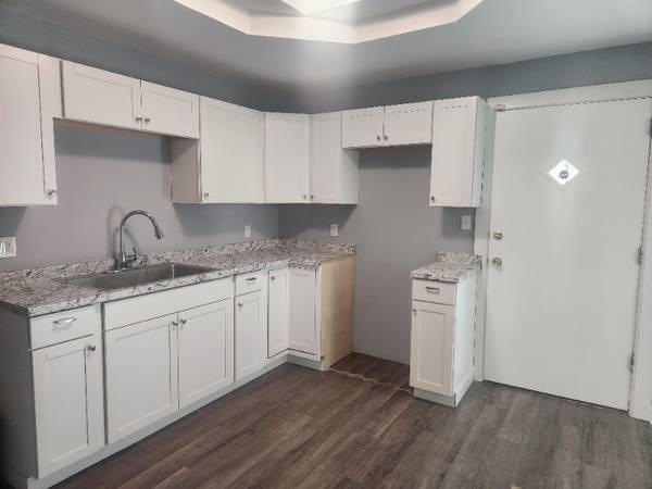 $2000.00 / 3br - 1544ft2 - Beautiful Single Family Home Available For Immediate Occupancy63860363398017121