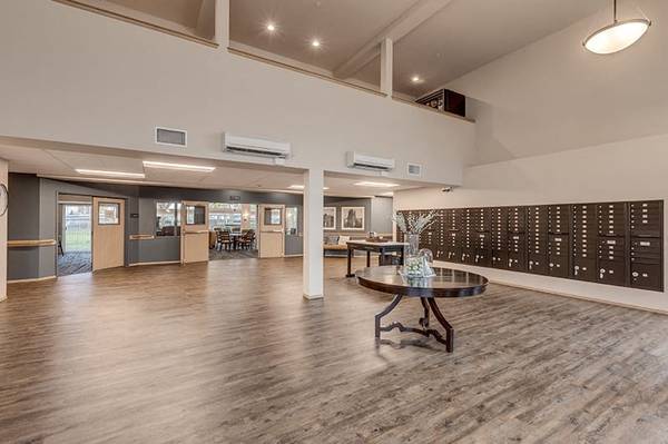 $1,338 / 1br - Mantenimiento en el lugar, alfombra, 1B/1B (1717 Sheridan Road, Bremerton, WA)63799910009601124