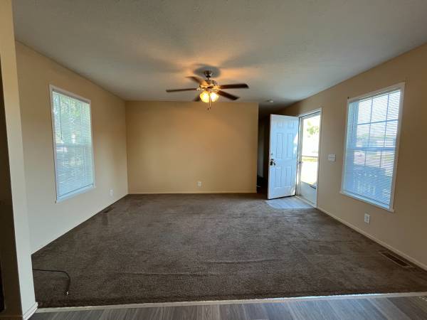 $34,995 / 3br - 1056ft2 - Outstanding Deal - Spacious and Modern Home in a Popular Neighborhood! (Sterling Heights)64145533138178121