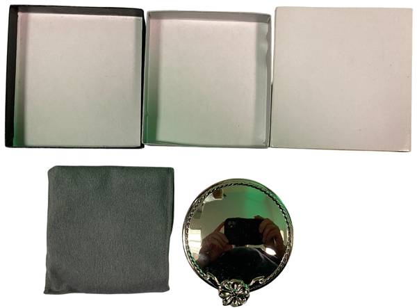 Vintage Oneida Ropes & Bows Silverplate Compact Mirror NOS Nuevo - $5 (Baldwin)63438248220289121