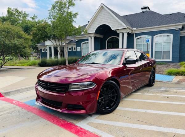 2020 Dodge Charger SXT 1
