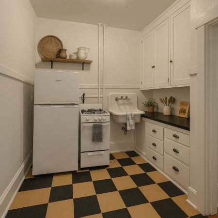 $1,375 / 2br - 740ft2 - One-Of-A-Kind 2 BR, Timeless Architecture, Walk Everywhere! (Stadium District)63934419005954123