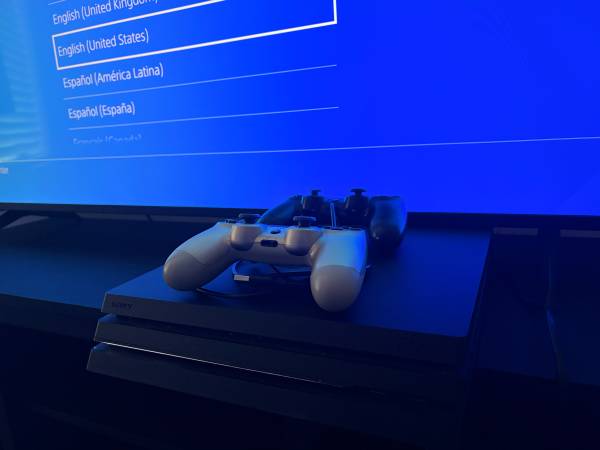 PS4 Pro 1