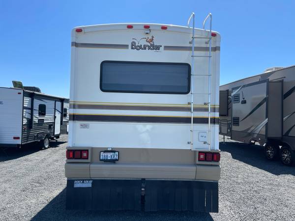 1999 Ford Motorhome Fleetwood bounder 32h - $9,995 (NORTHWEST AUTO REMARKETING)63613077649793122