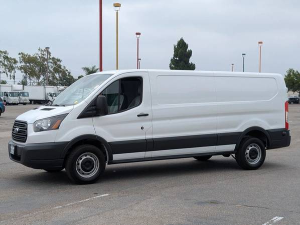 2018 Ford Transit-150 Long - Photo 3