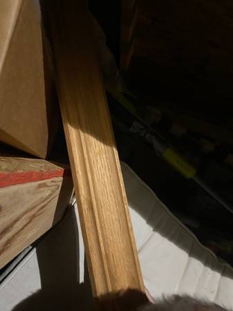 building materials, trim, Crown moulding -oak 1