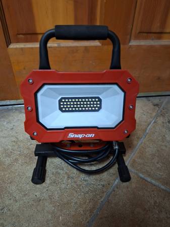 Snap-on Light 1