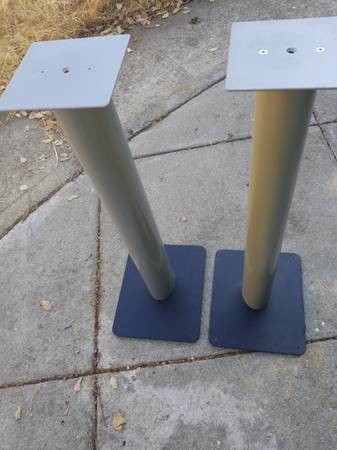 Soportes metálicos para altavoces de altura perfecta - $160 (berkeley)63471453989763123