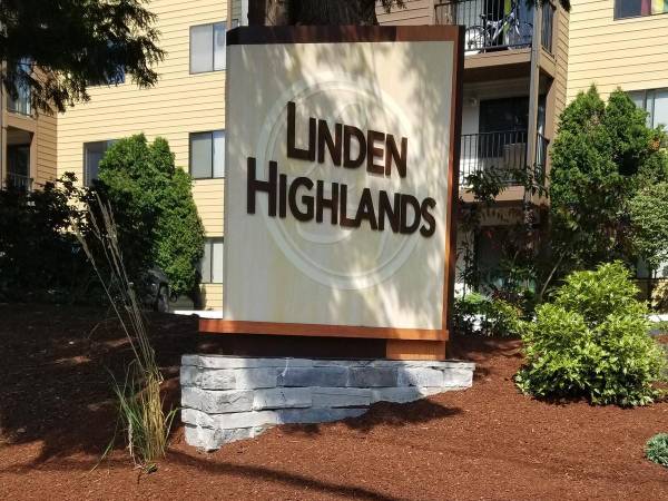 $2,109 / 2br - 754ft2 - Elevator, Washer and dryer in select apartments, Garbage disposal (Shoreline)63688514319619122